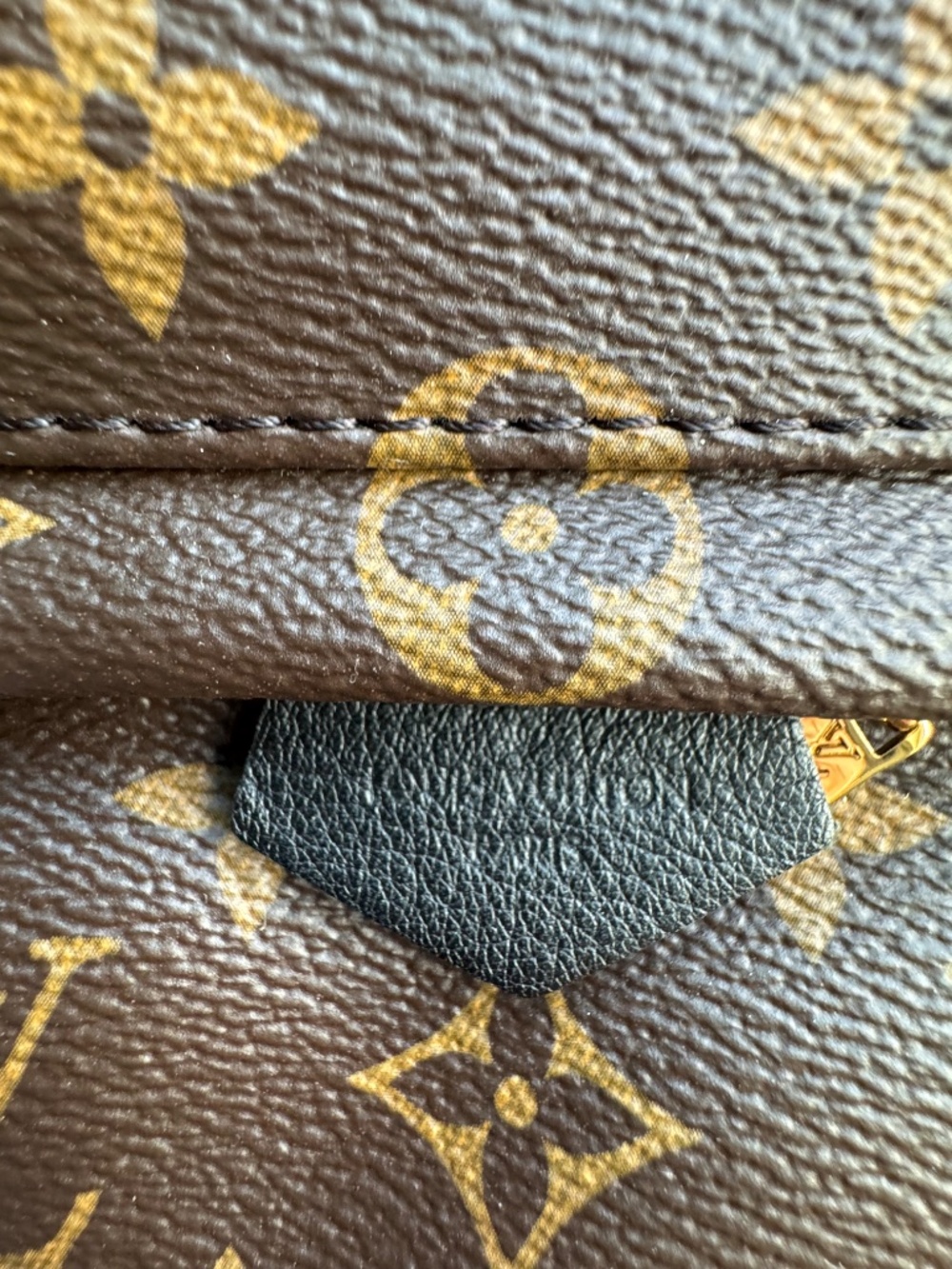 Louis Vuitton Palm Springs.Excellent condition! - Picture 6 of 16